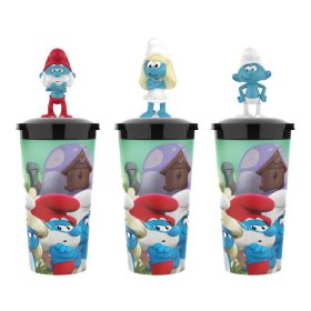 A hupikék törpikék pohár figurával